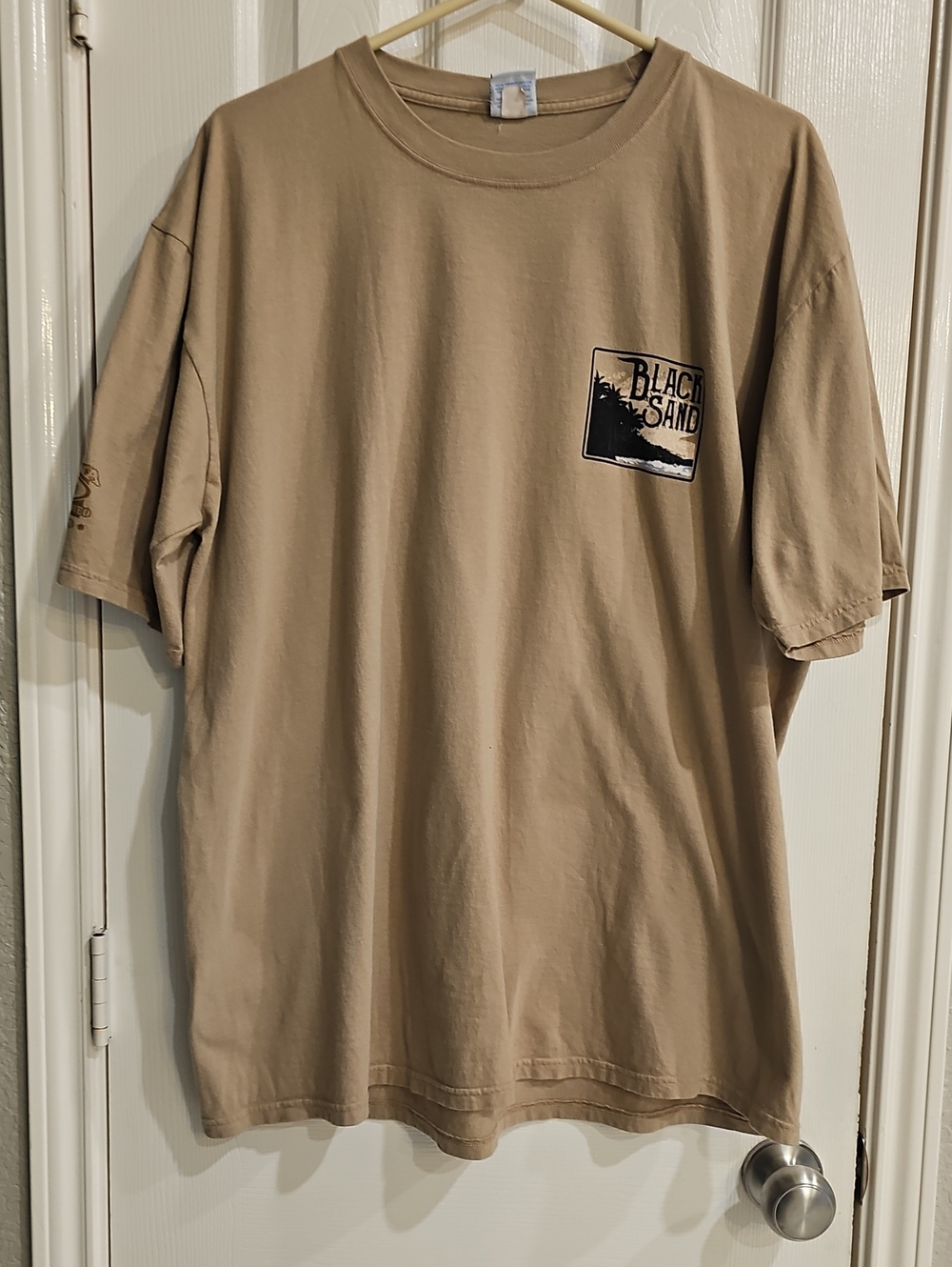 Crazy Shirts XL Black Sand Hawaii Logo Short-Sleeve Tan Tee